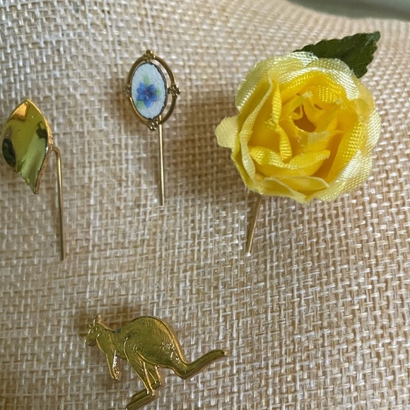 Bundle of Four Elegant Vintage Stick Pins - Picture 4 of 10